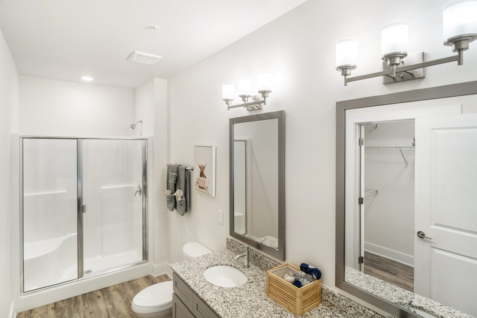 Fox Crossings Apartment Bathroom Fox Crossings Apartment Bathroom